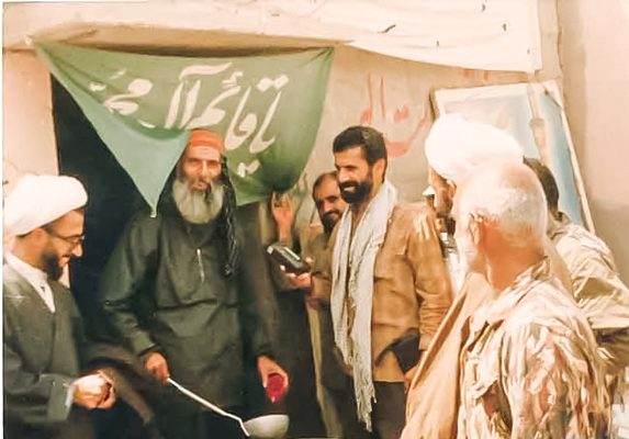 حضور آیت الله سیفی مازندرانی در جبهه